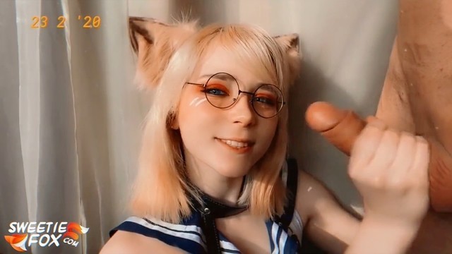 甜狐狸吮吸邻居的鸡巴并吞下精液 – 角色扮演